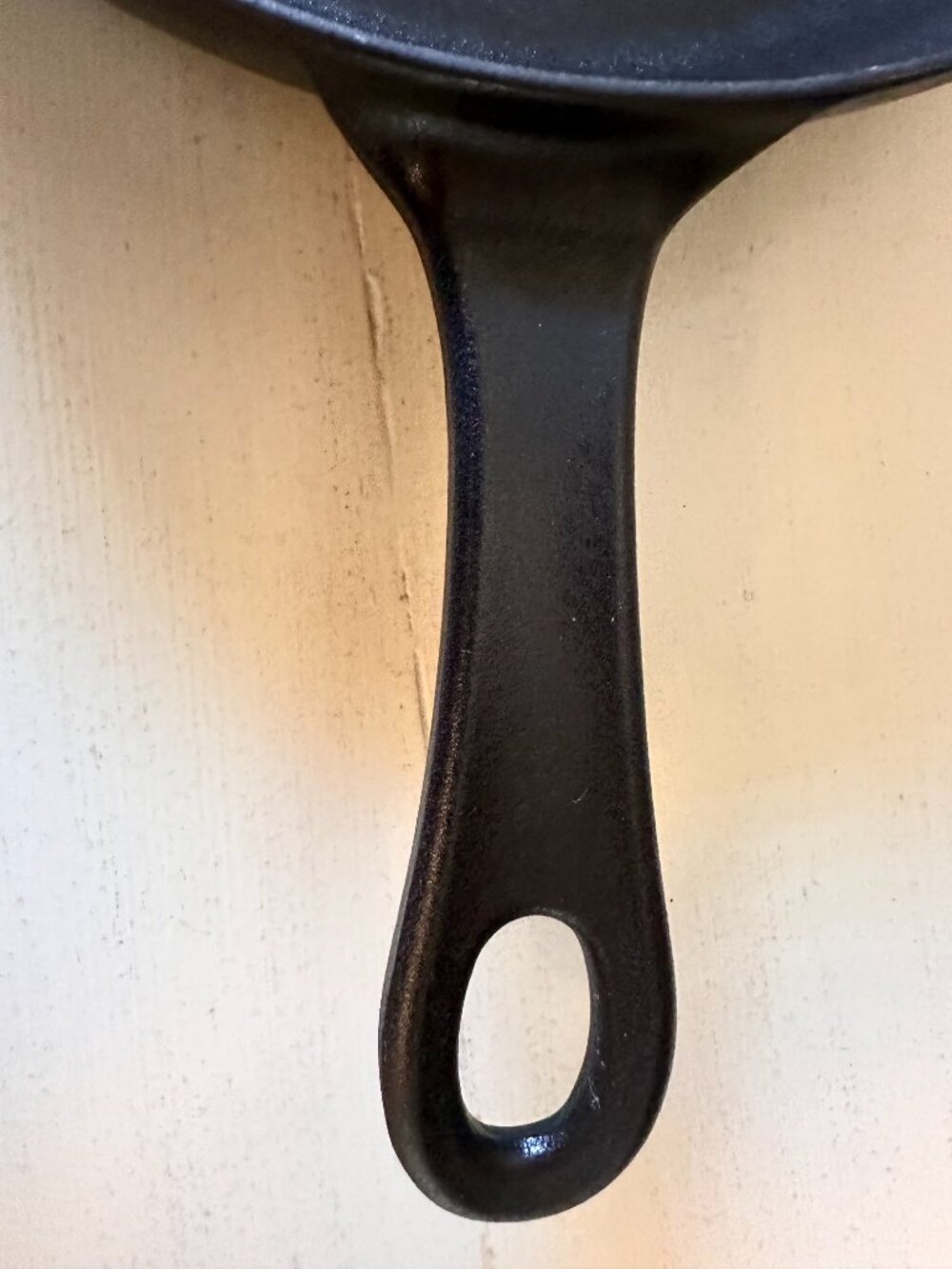 Staub Cast Iron Skillet in Matte Black-VGUC - Picture 5 of 6